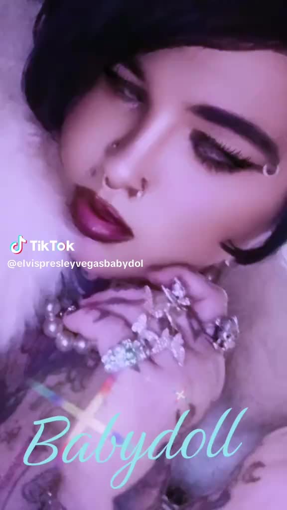 @Bunnie Boo Boo. 🐇🐇🐰🐾🐾 77