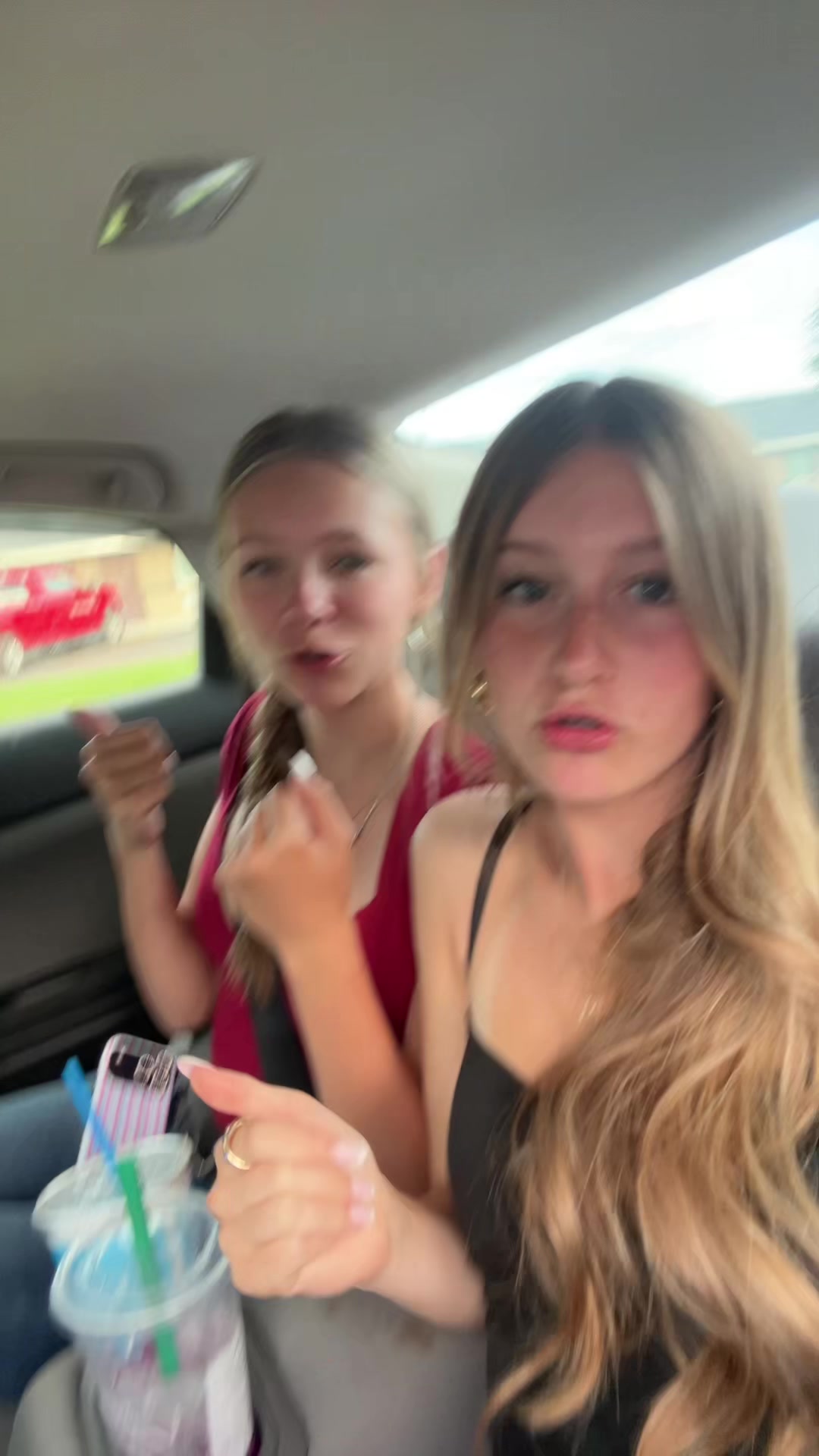 @Bella
