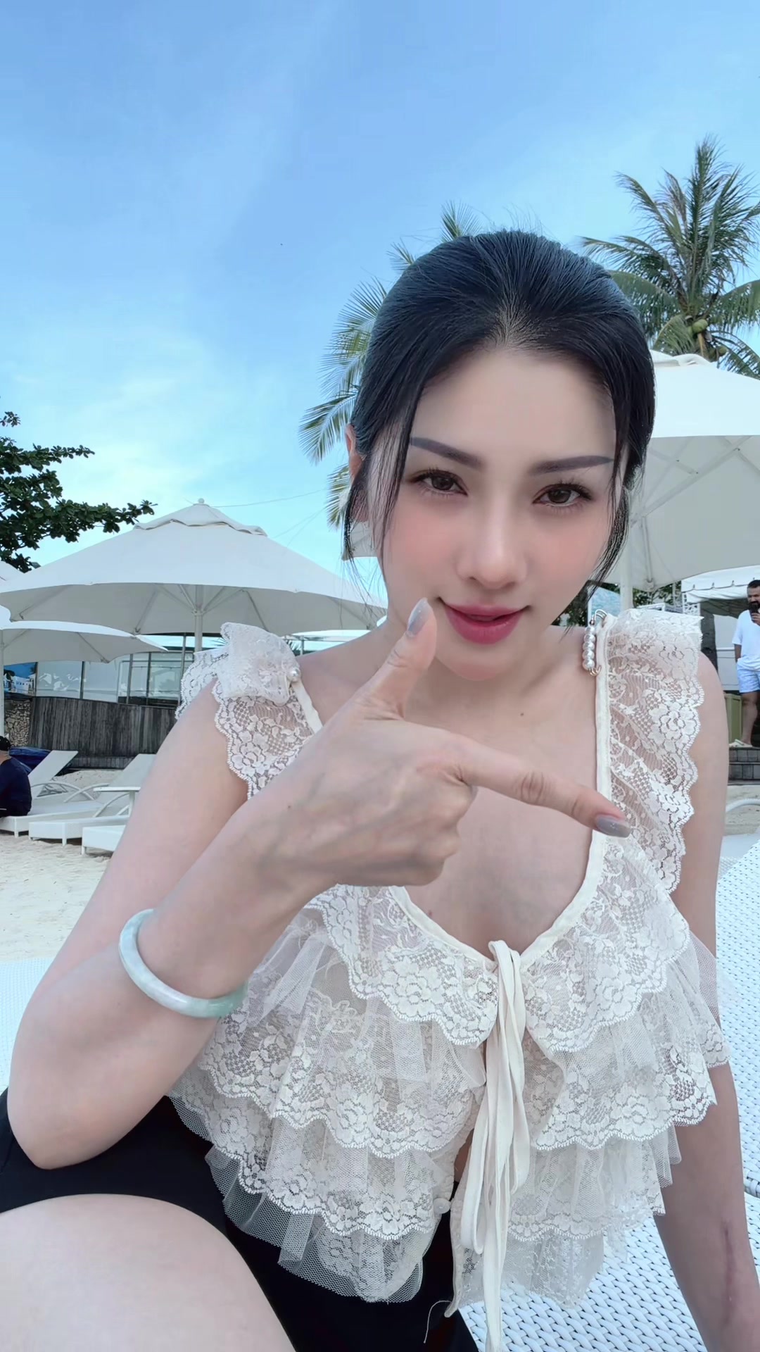 @__ELy__