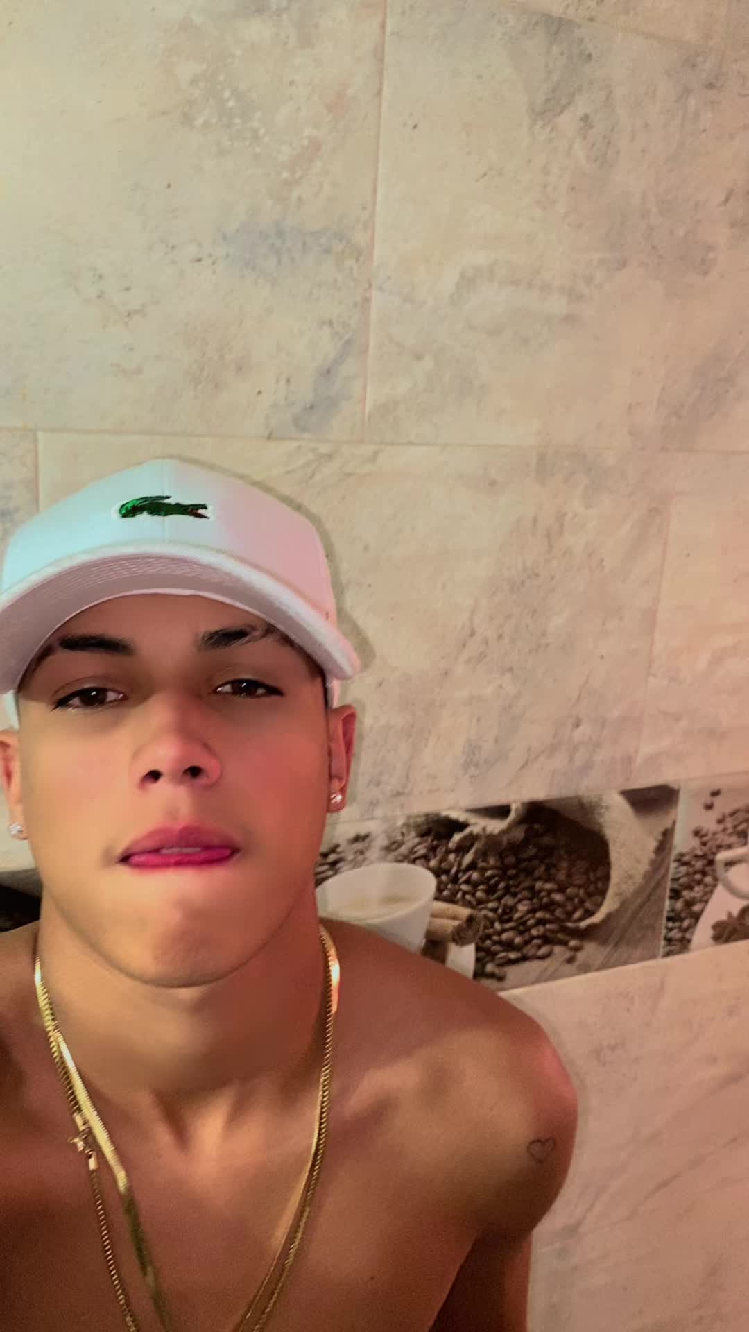 @𝒴.♕