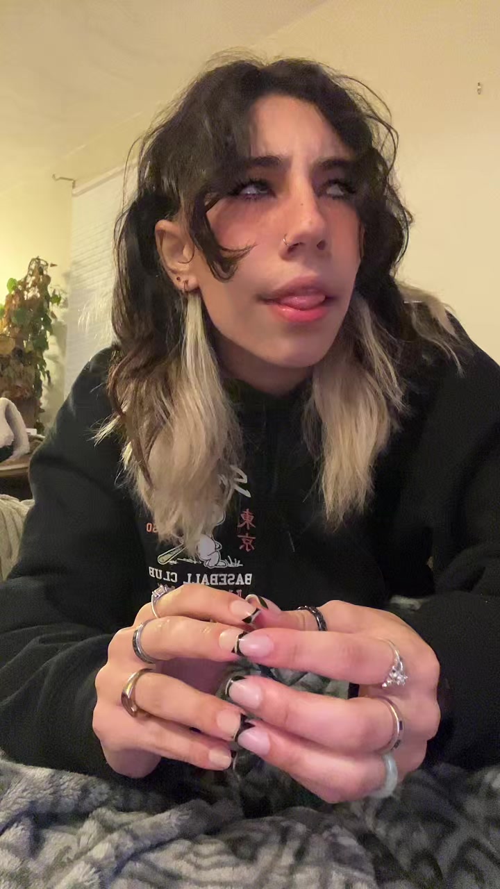 @Dani😋