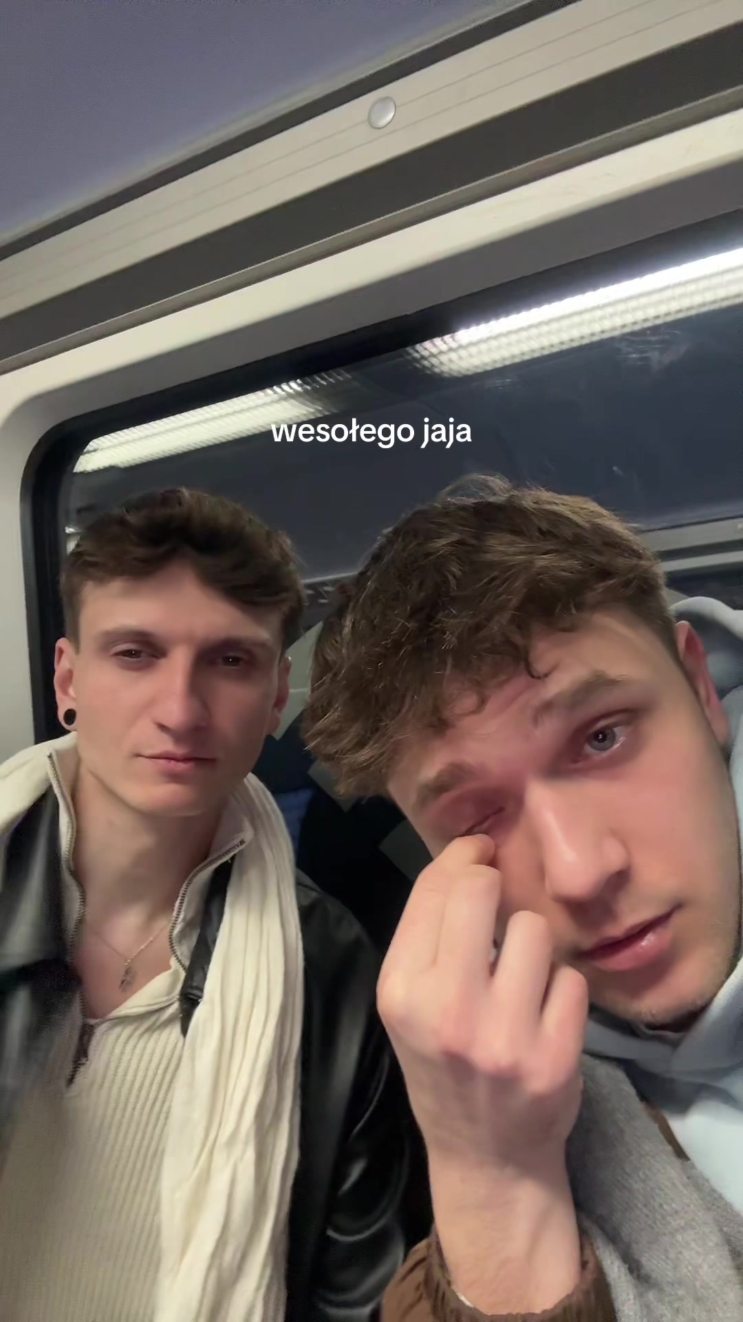 @KONRAD DARAS