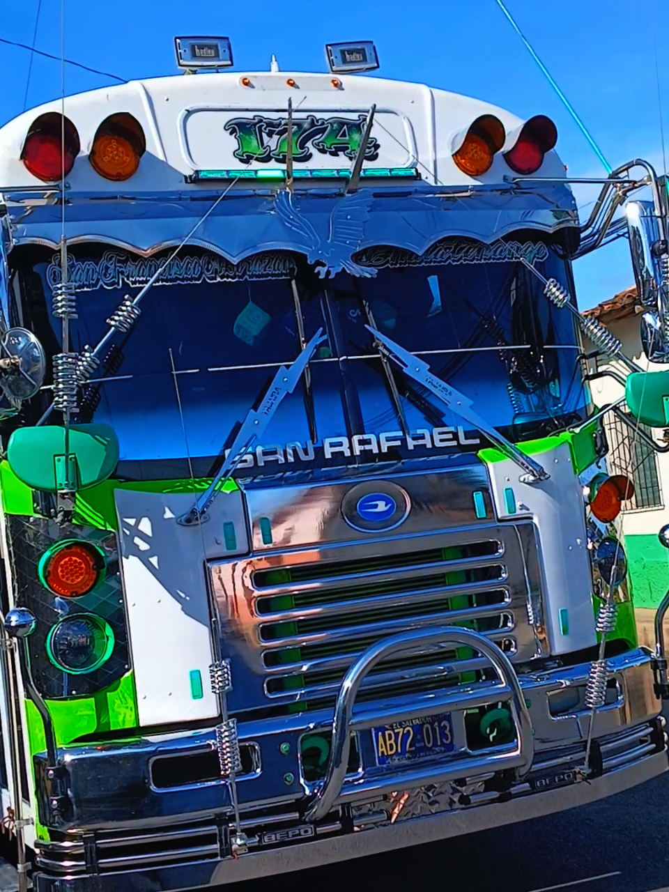 @𝓫𝔂_𝓼𝓽𝓮𝓿𝓮𝓷_🇸🇻