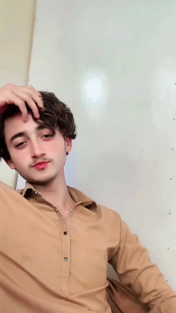 @ANAS_D.i.KHAN💀