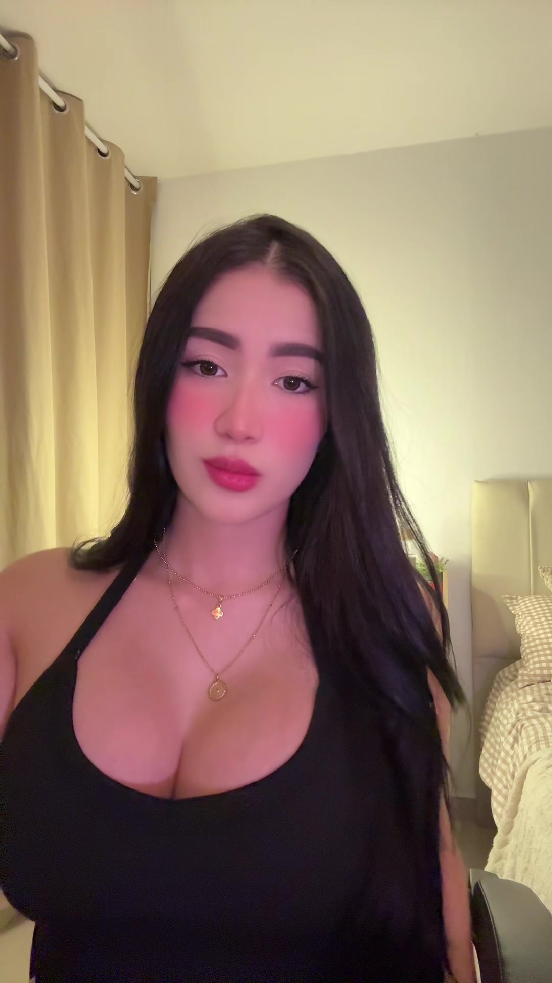 @Mich🖤👻