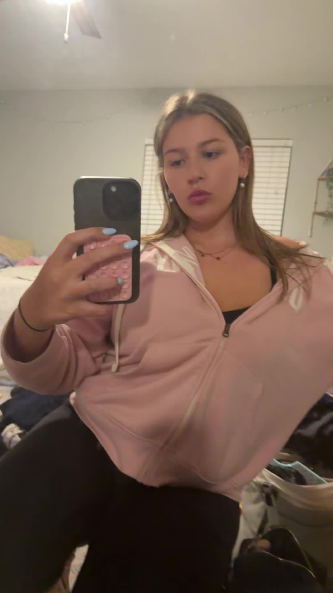 @hannahliska