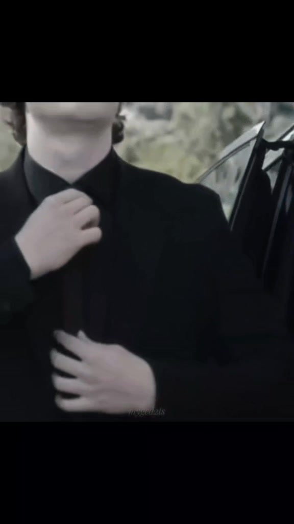 @𑣲𝓑