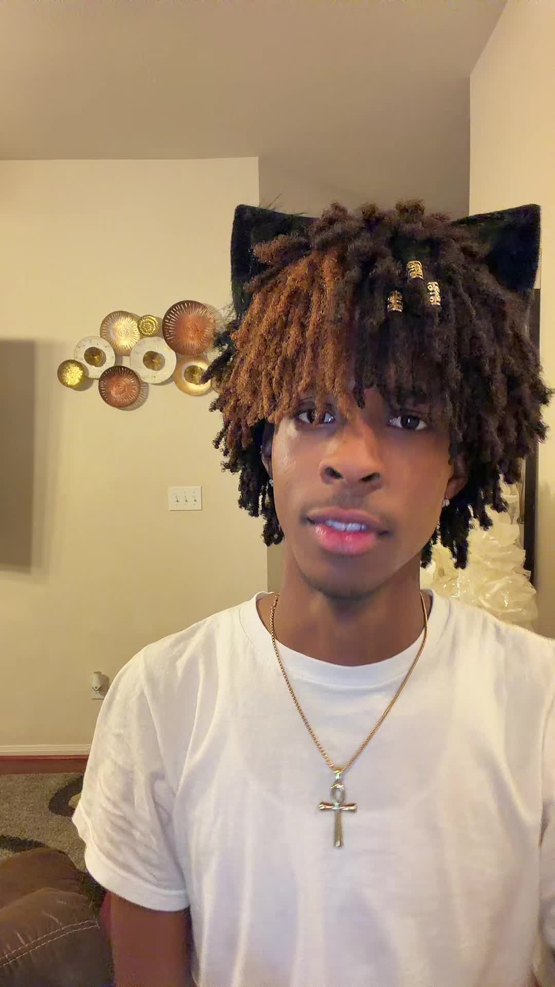 @Itspeanvt