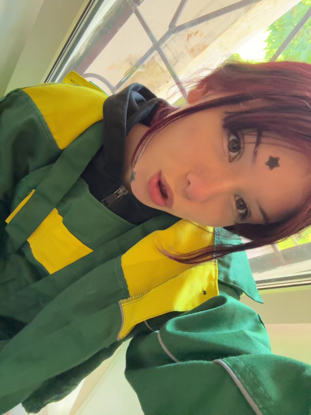 @👅