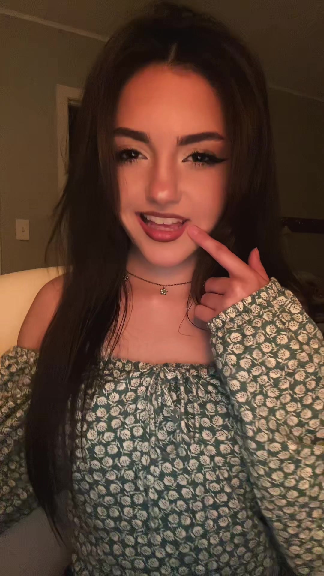@karebear 🧸