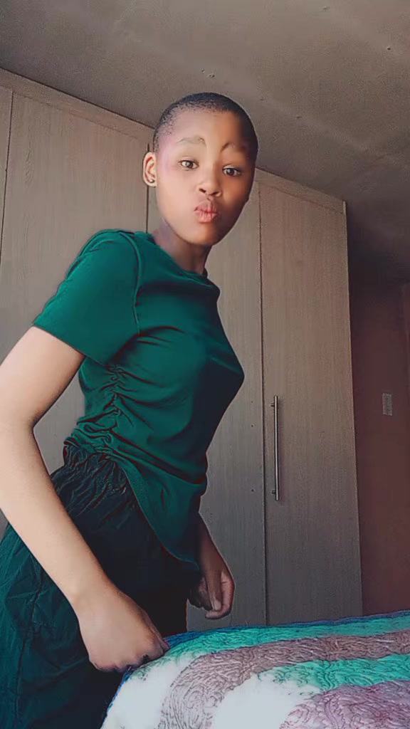 @Zanele Zee Snor