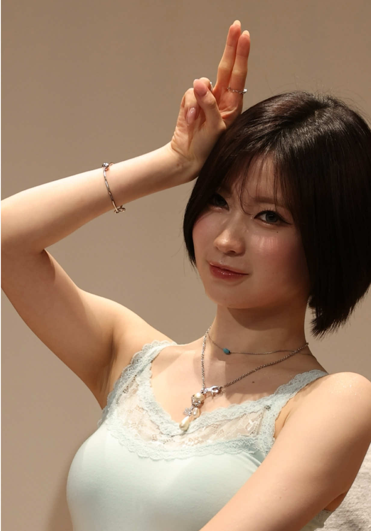 @Baechno