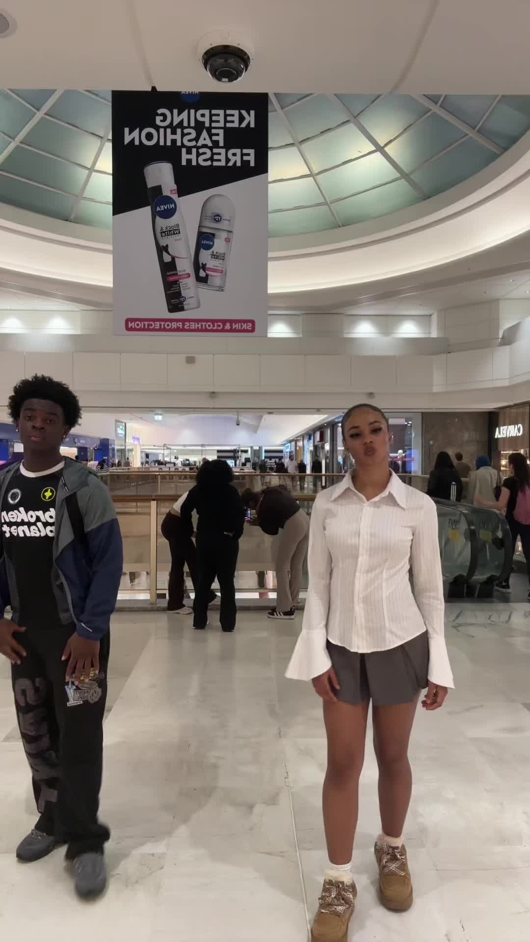 @︎︎👩🏽🦱ྀིྀི