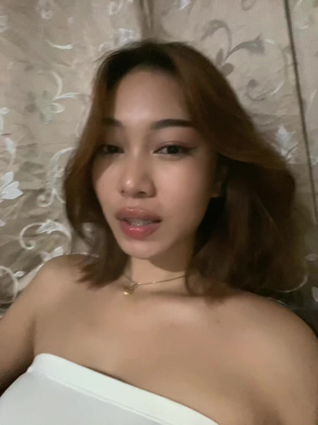 @𝓜.