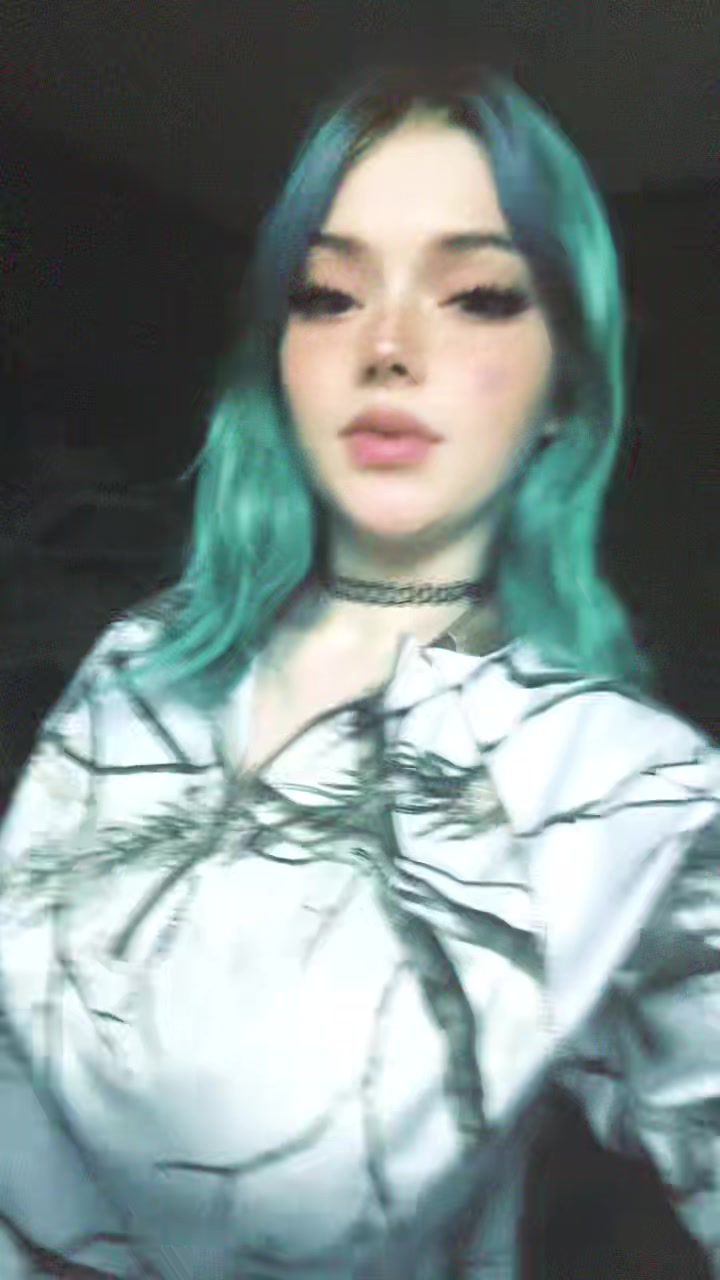 @Bella_9_9_9