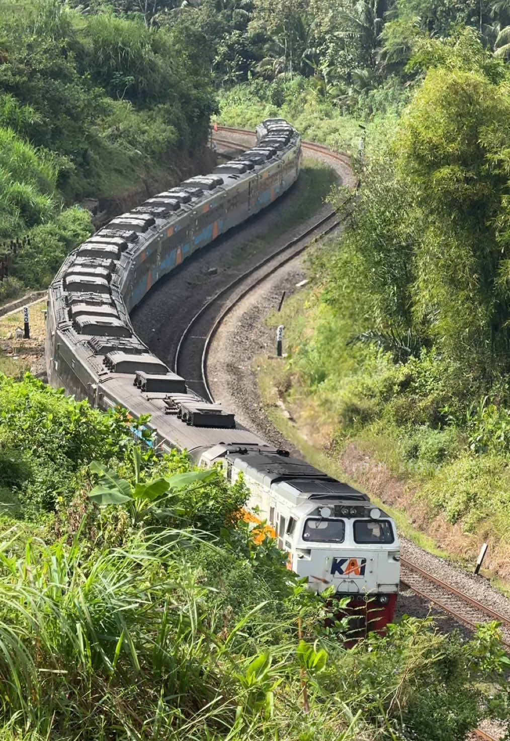 @Train_Story