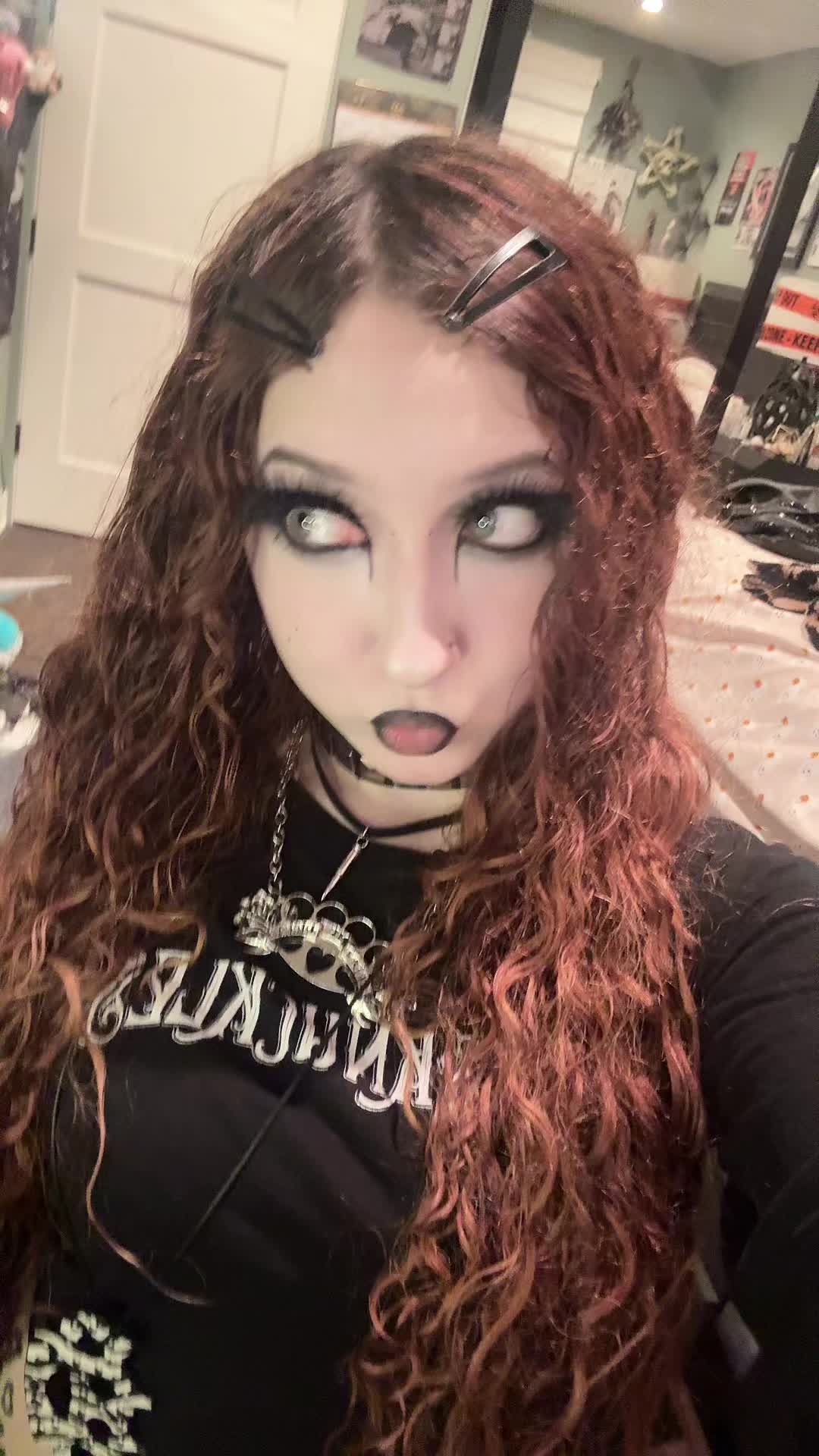 @brinn ☣︎