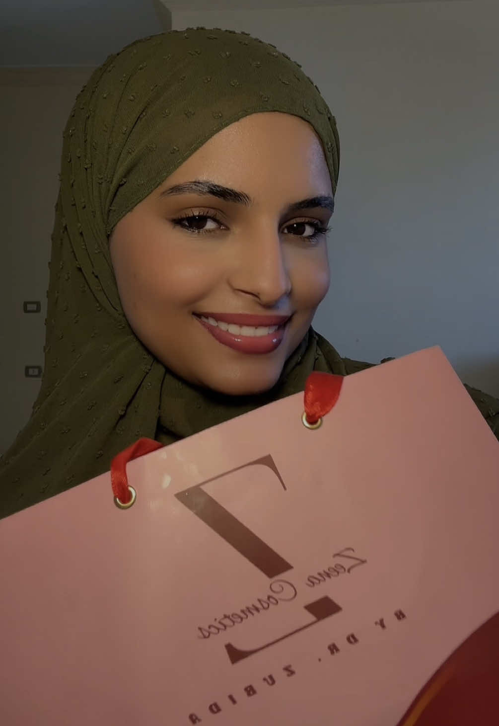 @عَبق