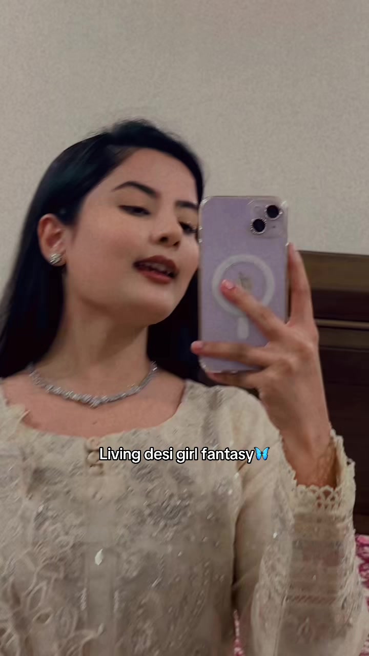 @Maham🤍
