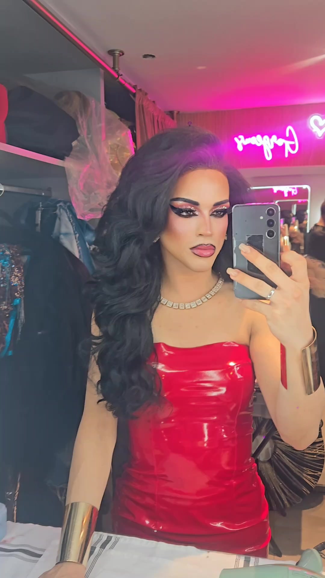@Valentina Valentino