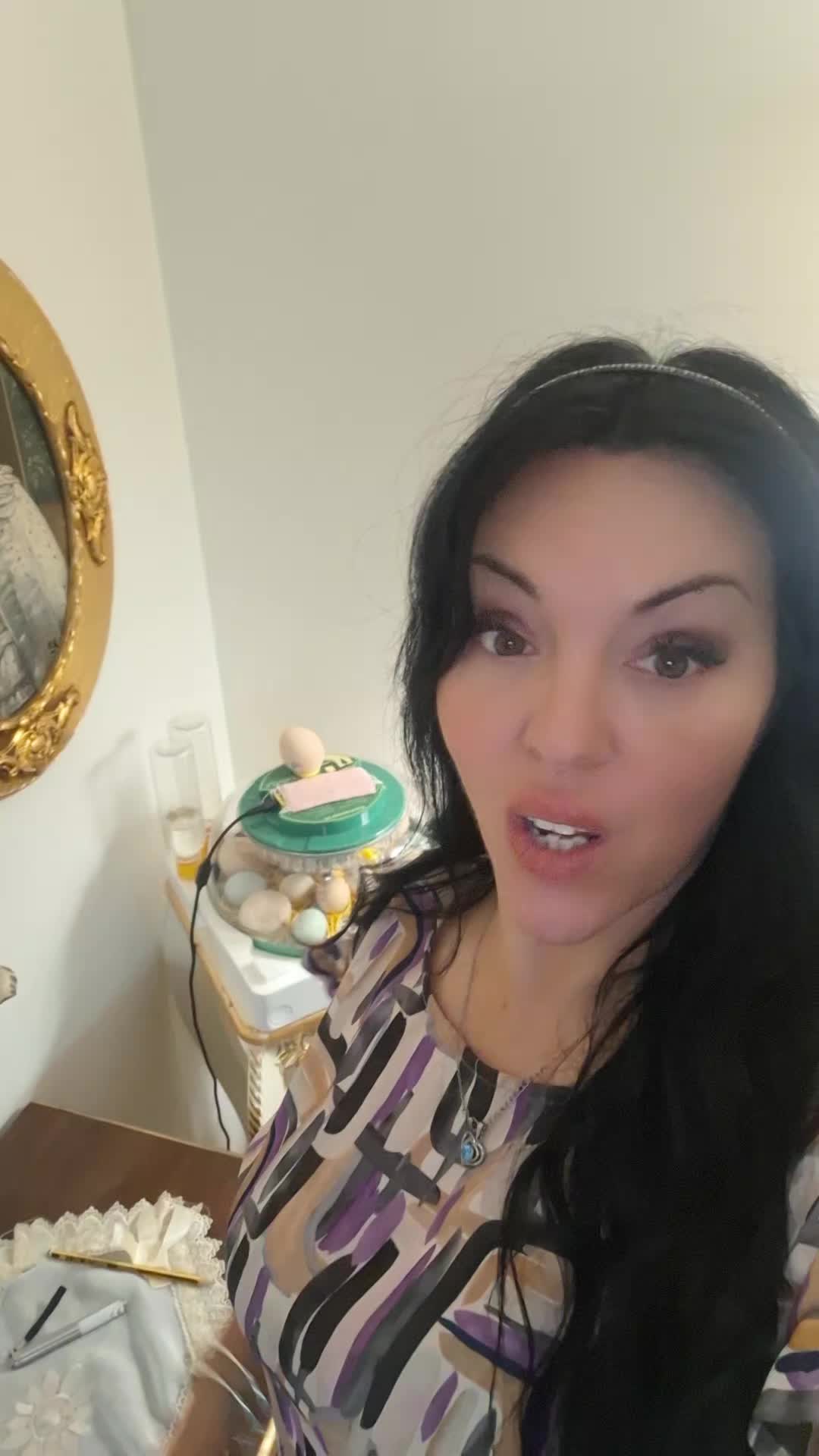 @Annamaria