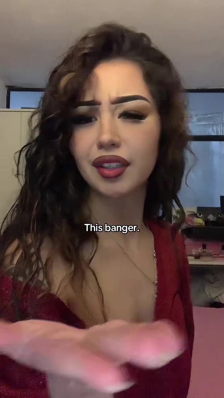 @Nessita 𖣂