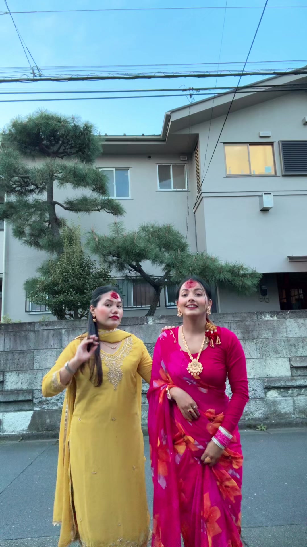 @AAsmita👩❤️💋👩