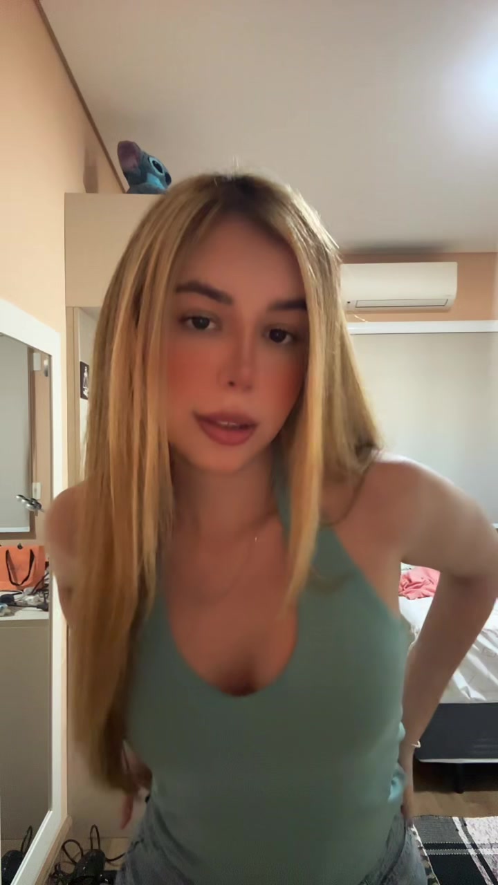 @ana julia