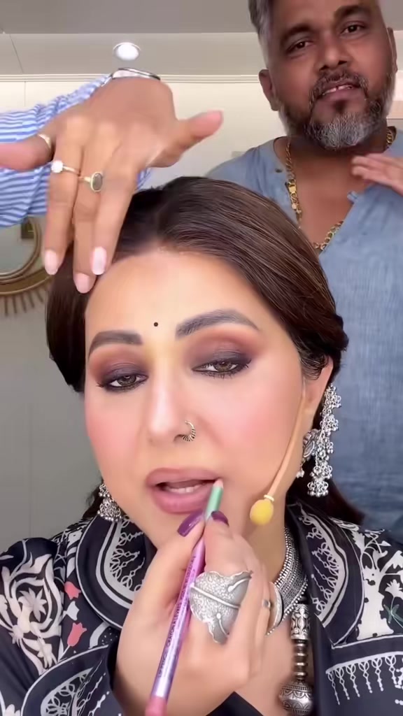 @Hina Khan 💎