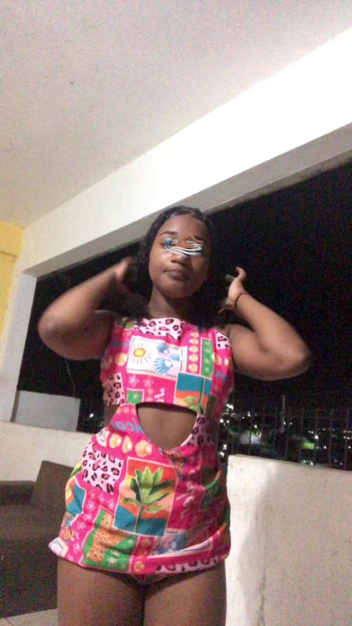@y.vitoriaah.00