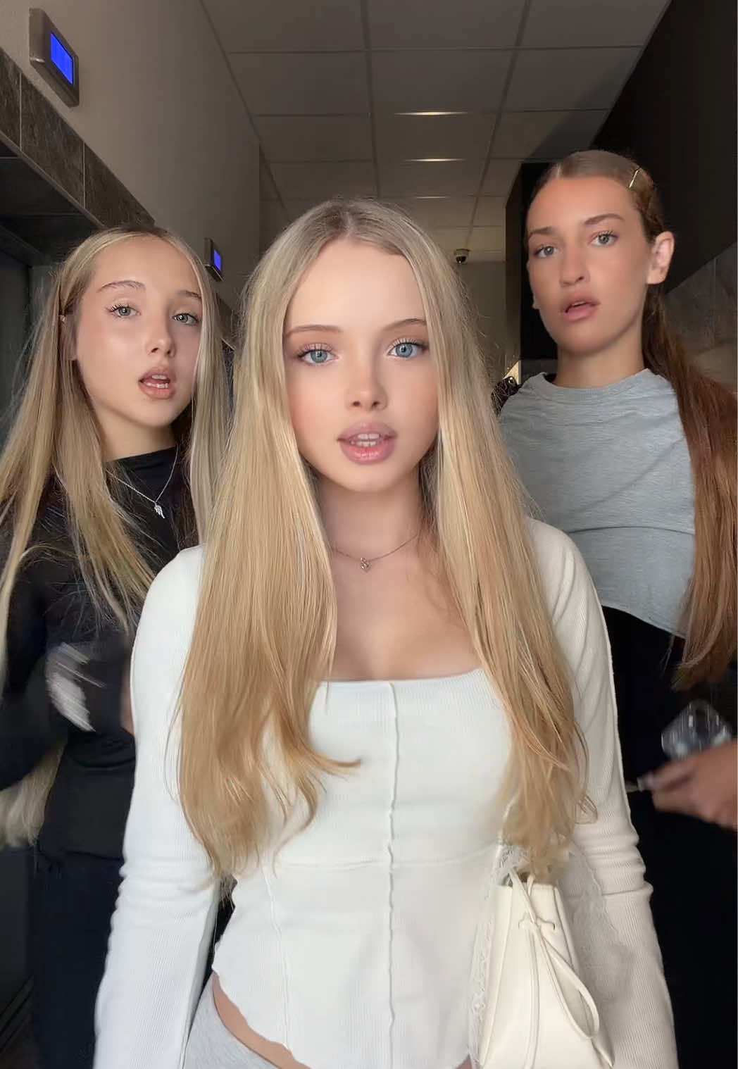 @алика