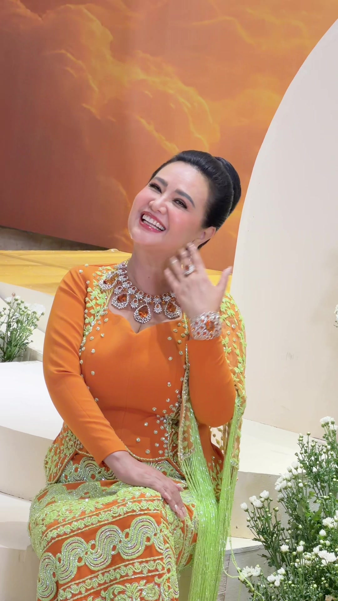@zwal_yan_naing