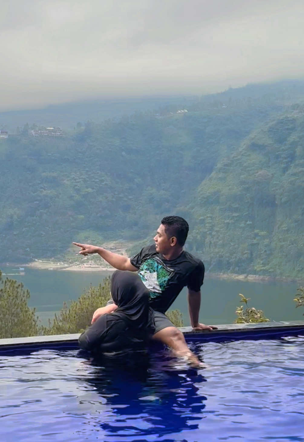@BUMI ANABUL😺