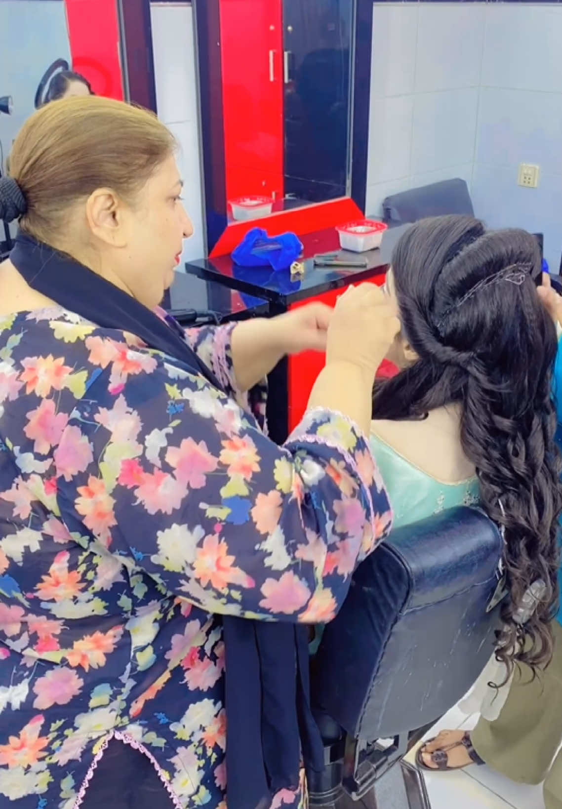 @Aqsa beauty clinic & institute