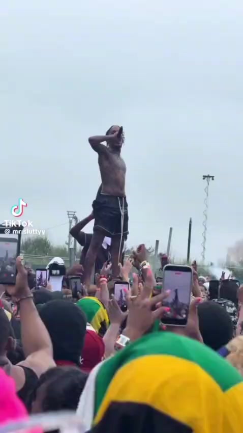 @Bucketlistja