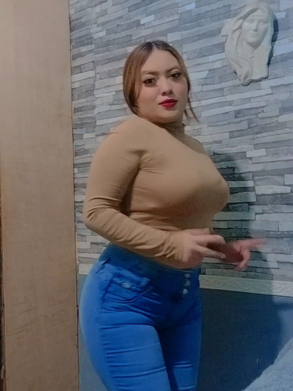 @Naye Lizardi