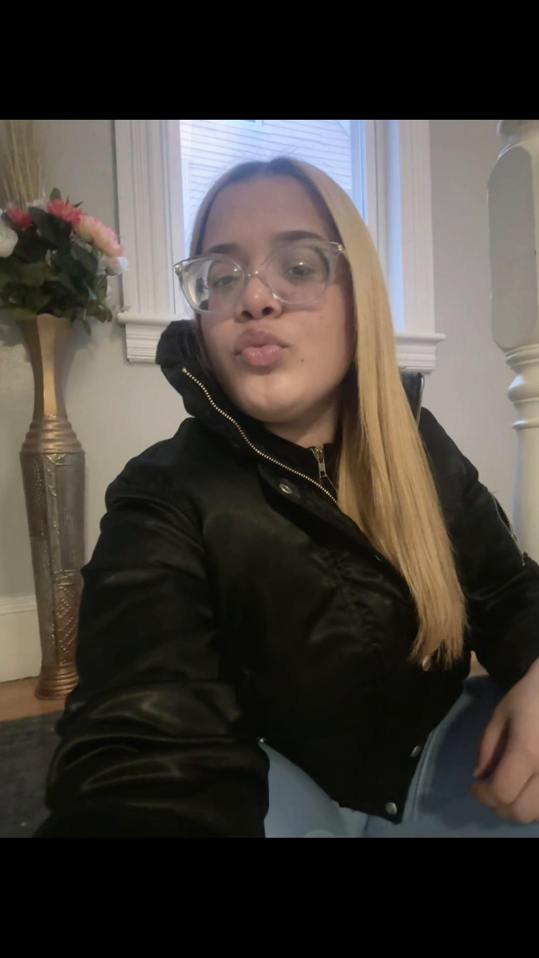 @itsyaleiry