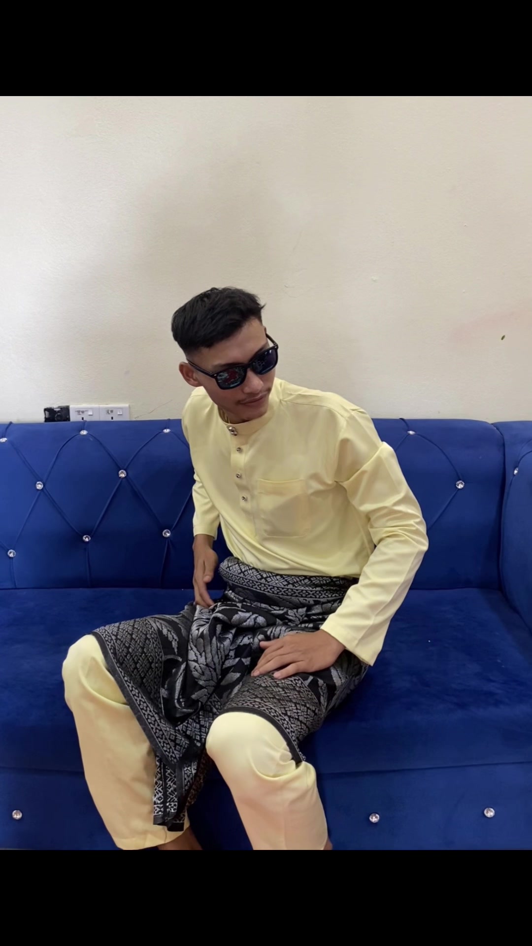 @Izz🚶🏻♂️