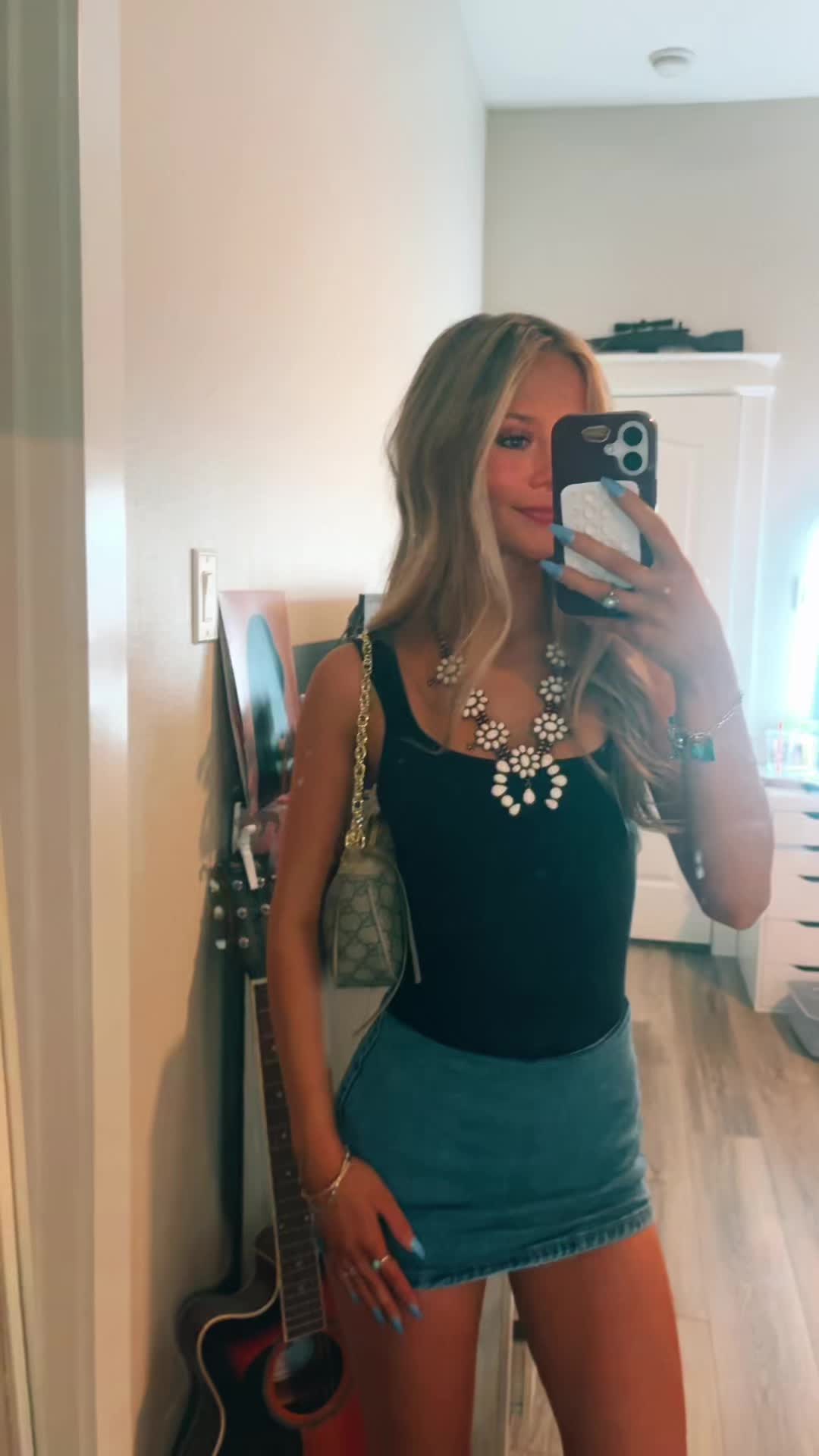 @ava.grass09