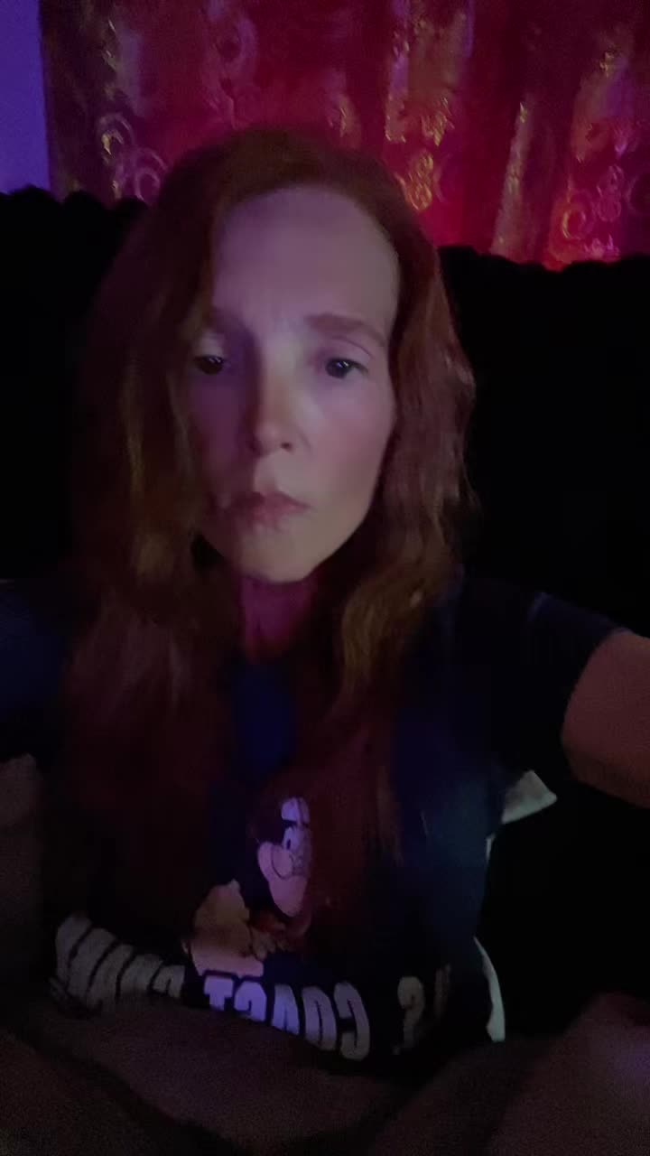@Leann H. Thatredheadedchick