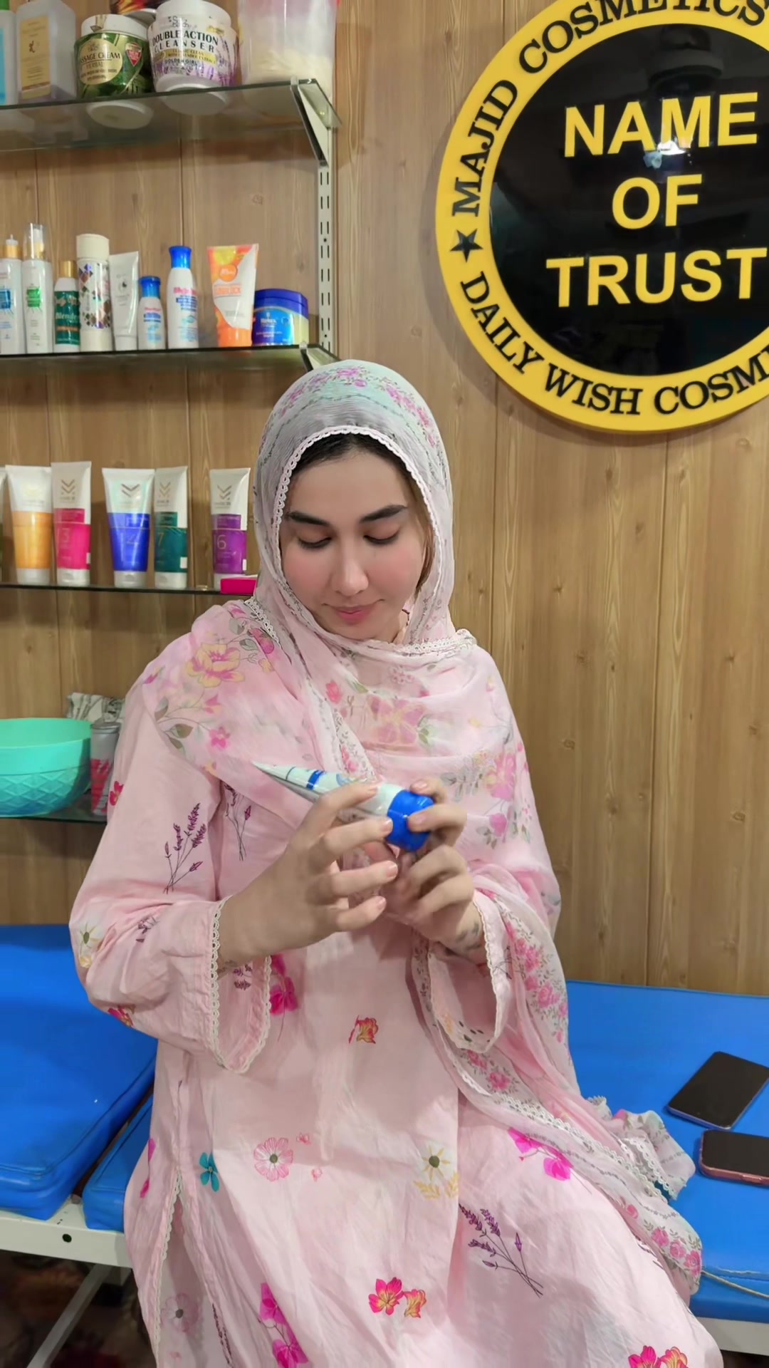 @MajidCosmetics10