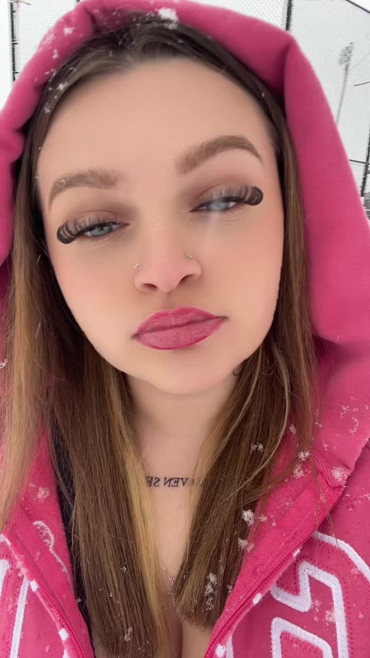 @Luvly.kal