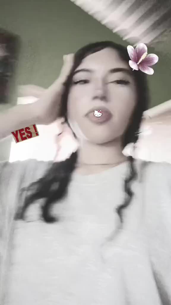 @𝓛𝓪 𝓥𝓪𝓵𝓮𝓬𝓲𝓽𝓪 🍓.