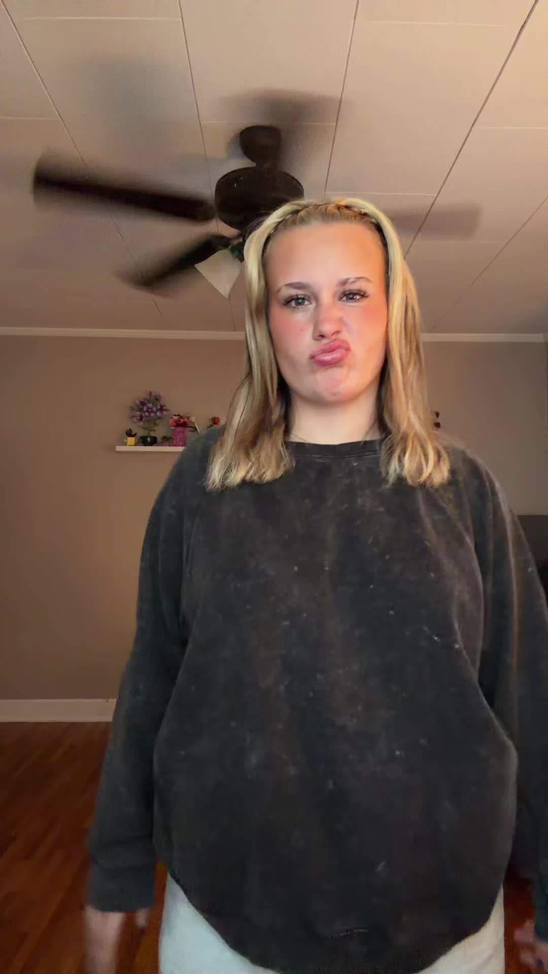 @𝐭 𝐚 𝐲 𝐥 𝐨 𝐫