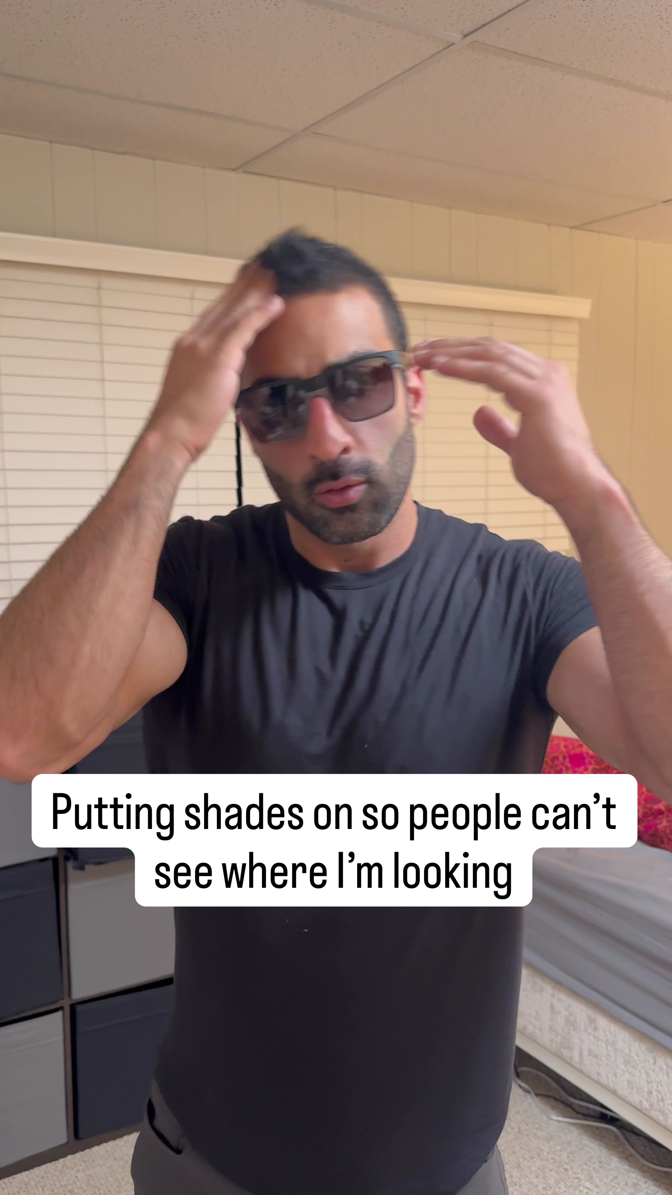 @RezzzV