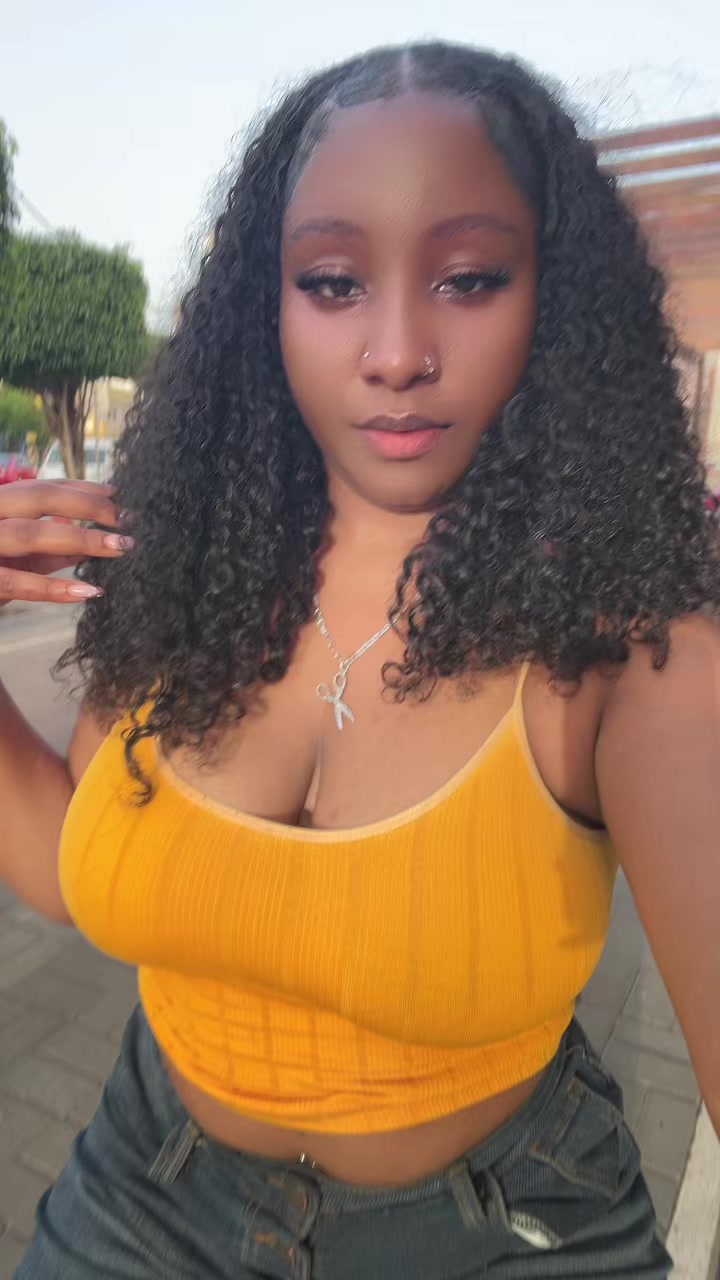 @Elly🦋🌸