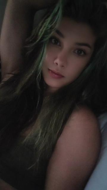 @Thegirlwiththecursemark