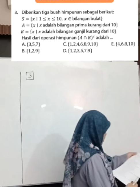 @Lizmath1604