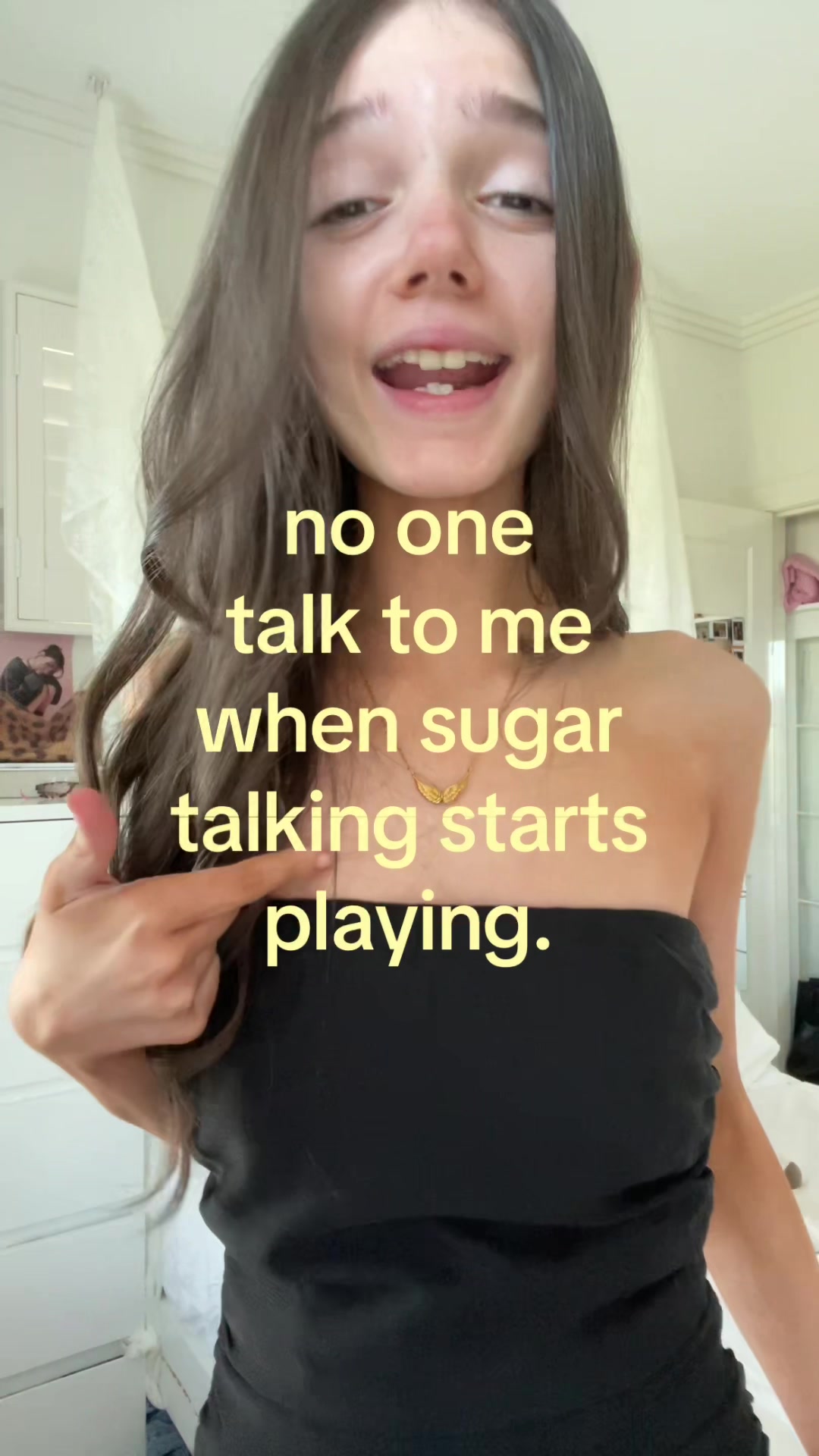 @Chlo ᥫ᭡