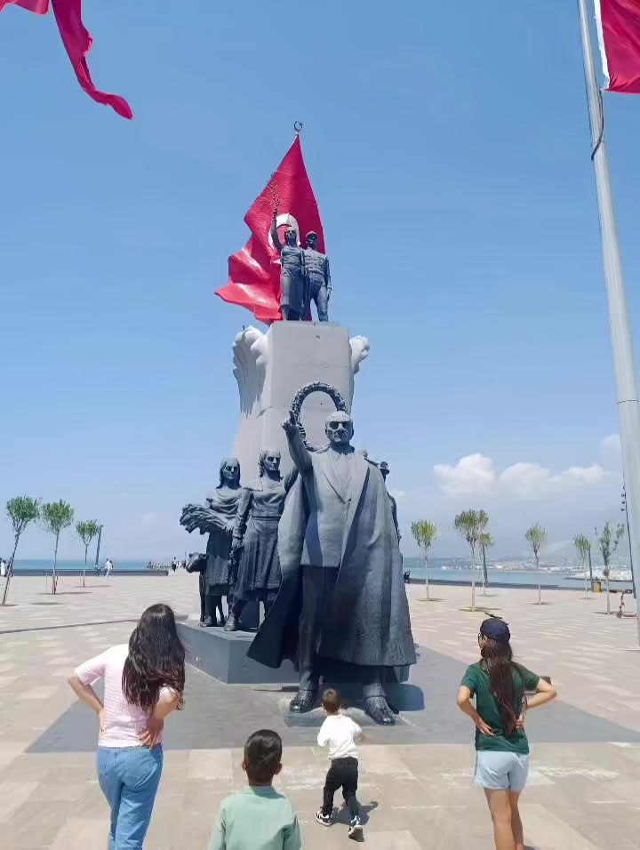 @iskenderunb&uuml;lteni